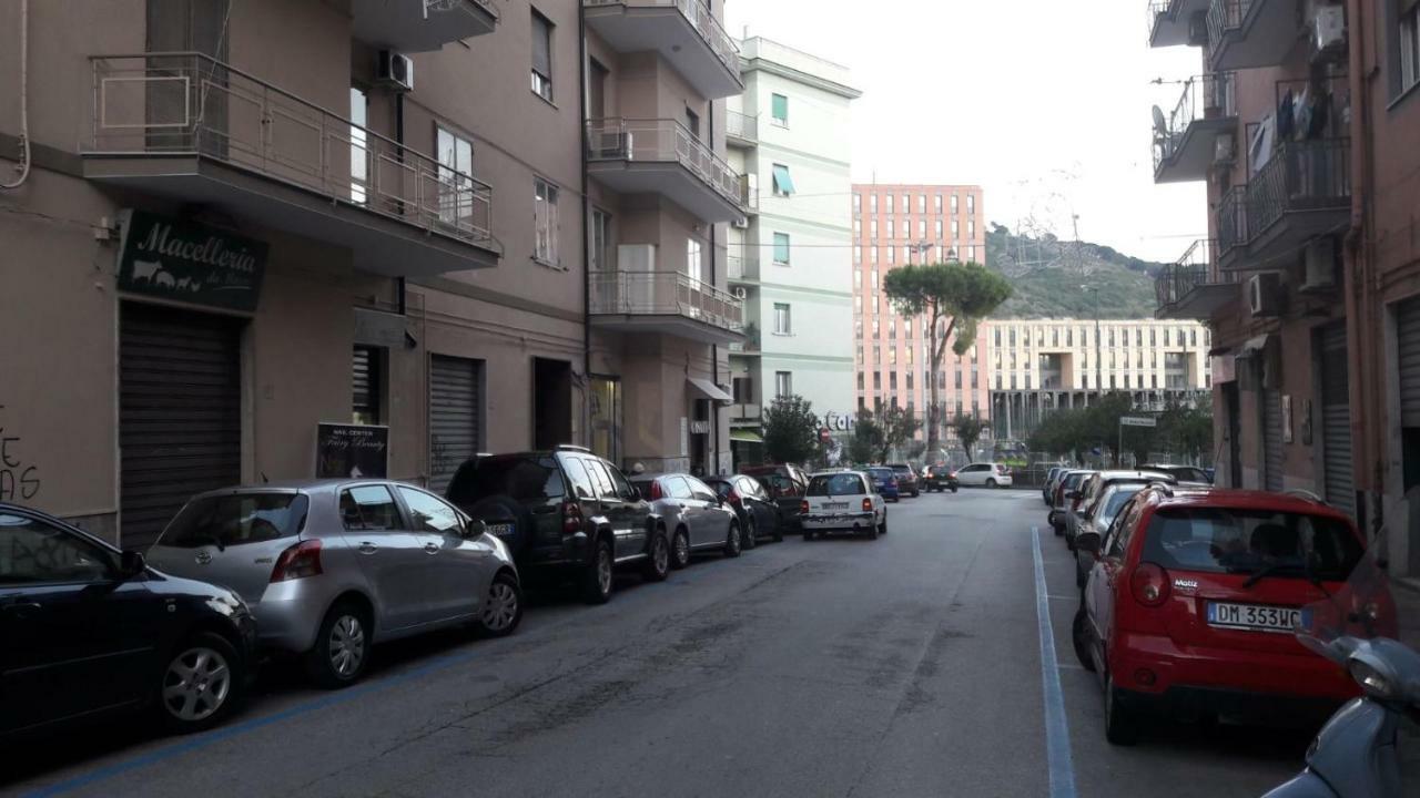 Ad Maiora Acomodação com café da manhã Salerno Exterior foto